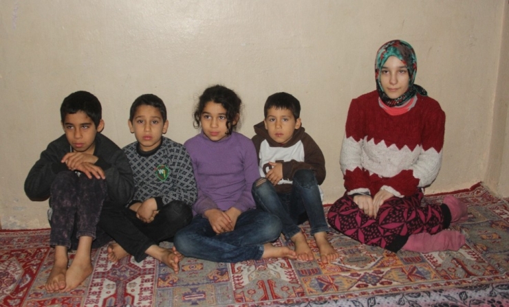 Suriye’den Engelli Kızını Sırtında Taşıyarak Kaçtı, Mehmetçik Yardımına Koştu