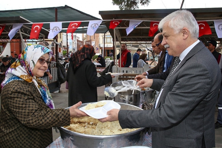 Burhaniye Belediyesi Şehitler İçin Mevlit Ve Hayır Düzenledi