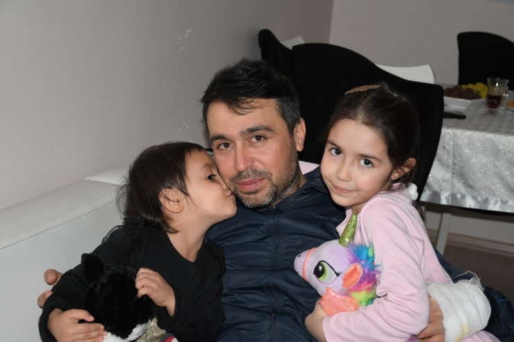 İdlib’de Yaralanan Yüzbaşı Tarsus’taki Evine Geldi