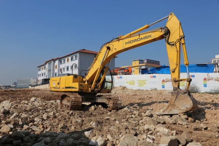 Toroslar’da Yeni Yol Açma Çalışmaları Devam Ediyor