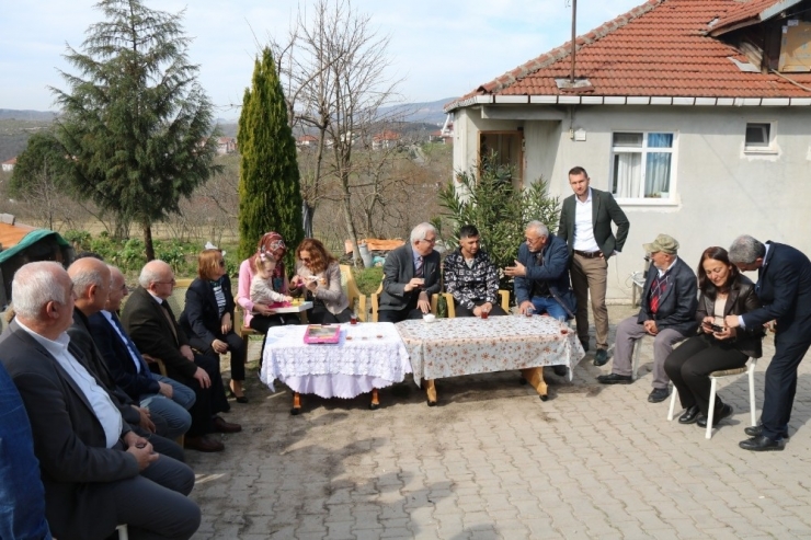Yaralı Askerlere Moral Ziyareti