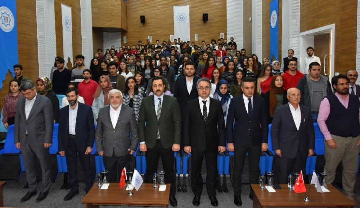 Alkü’de "İyi İnsan Olmak" Konuşuldu