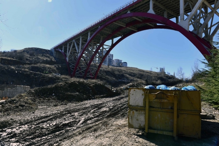 Dikmen Vadisi’nde 80 Ton Katı Atık Temizlendi