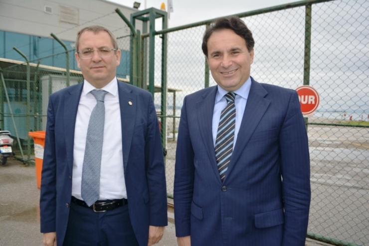 Ayvalık Deniz Hudut Kapısı’nda Termal Kamerayla Kovid-19 Kontrolü