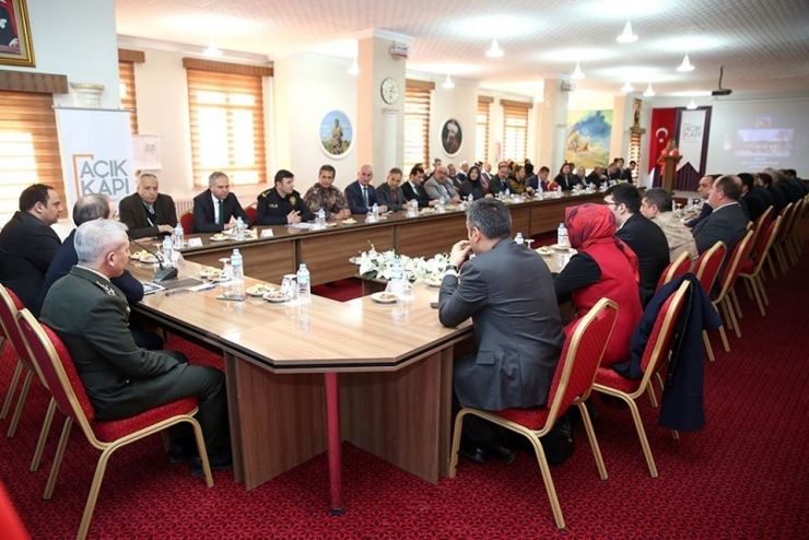 Vali Cüneyt Epcim: “Açık Kapı Yedep İle Türkiye’ye Örnek Çalışmalar Yapılacağına İnanıyorum”