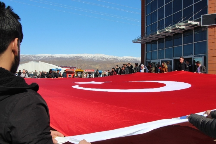 Bingöl’de Üniversite Öğrencilerinden "Bahar Kalkanı Harekatı’na Destek