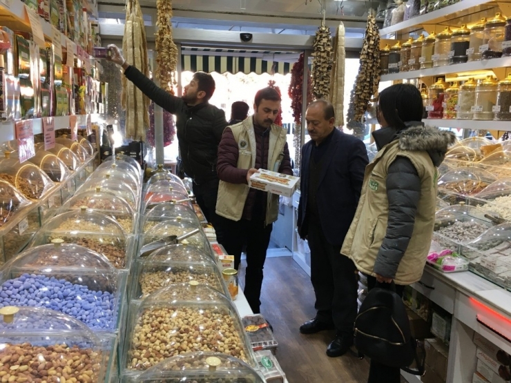 Tatvan’da 2019 Yılında 890 Gıda Denetimi Gerçekleştirildi