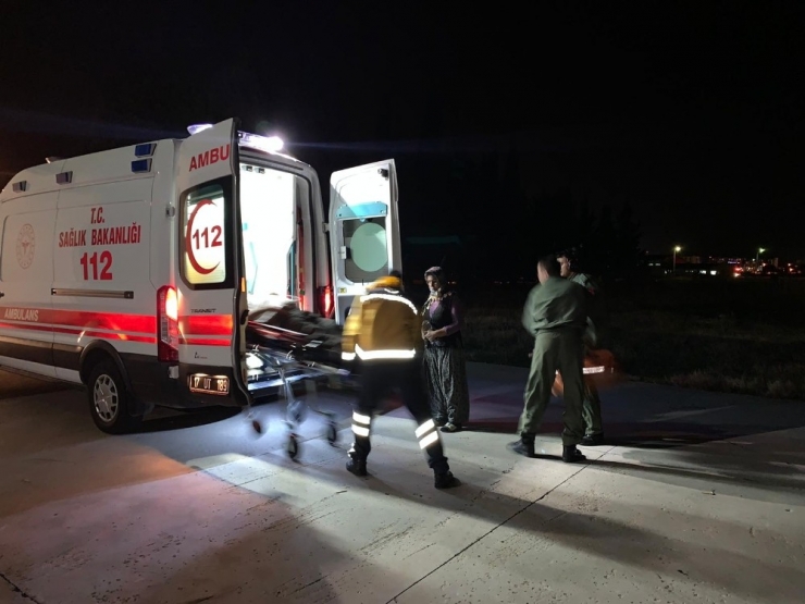 Gökçeada’da Kalp Krizi Geçiren Hastaya Helikopterli Tahliye