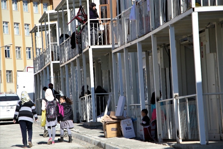 Deprem Bölgesi Elazığ’da 3 Bin Kişilik Konteyner Kentler Hazır, 529 Aile Yerleşti