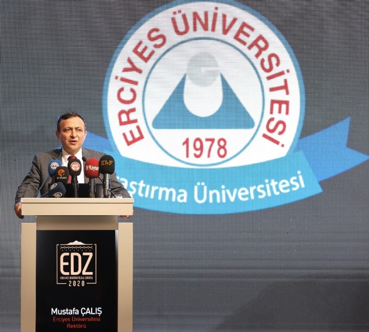 ’Erciyes Dermatoloji Zirvesi’ Düzenlendi