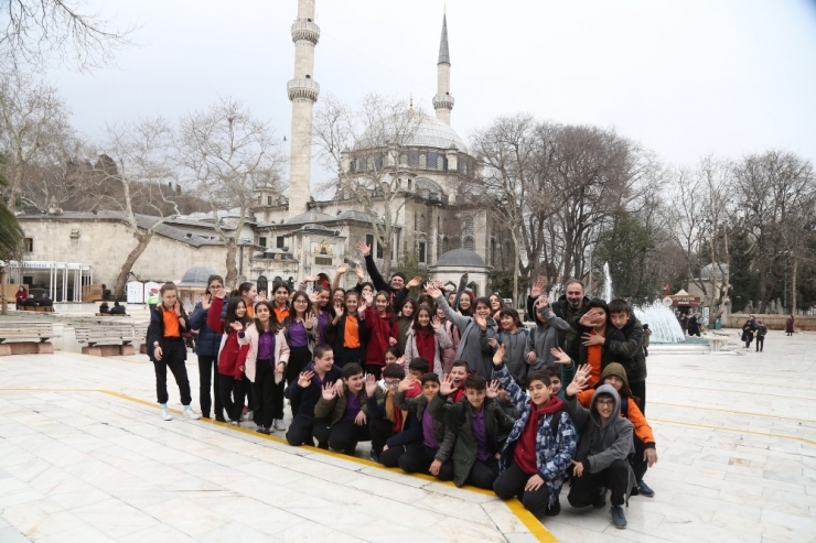 Genç Mihmandarlar Eyüpsultan’ı Geziyor