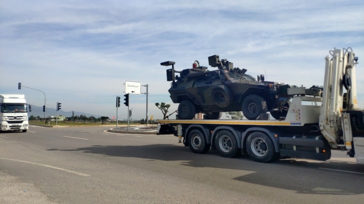 İdlib’e Zırhlı Personel Taşıyıcı Ve Mühimmat Sevkiyatı