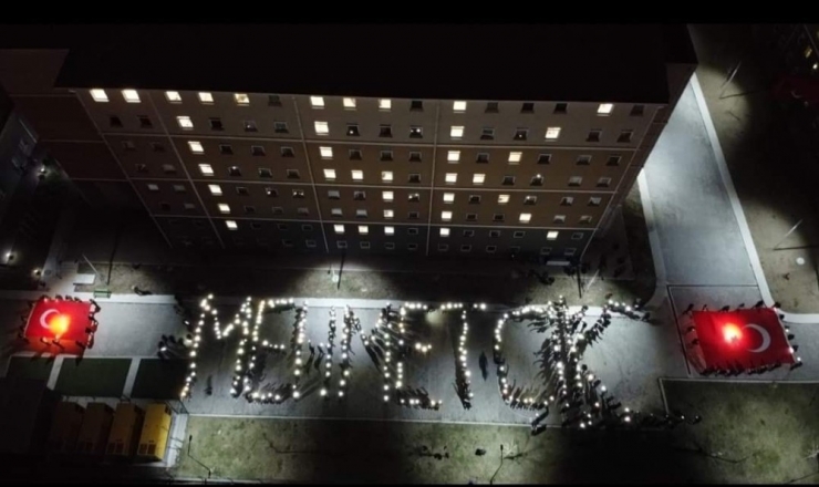 Isparta’da Kyk’da Kalan Öğrencilerden Tsk’ya Destek