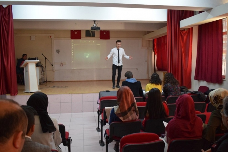 Çorum’da İstiklal Marşını En Güzel Okuma Yarışması