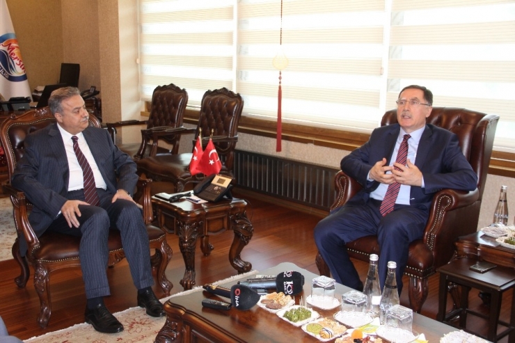 Malkoç: "Yunanlılar İşledikleri Cinayetlerin Hesabını Verecek"