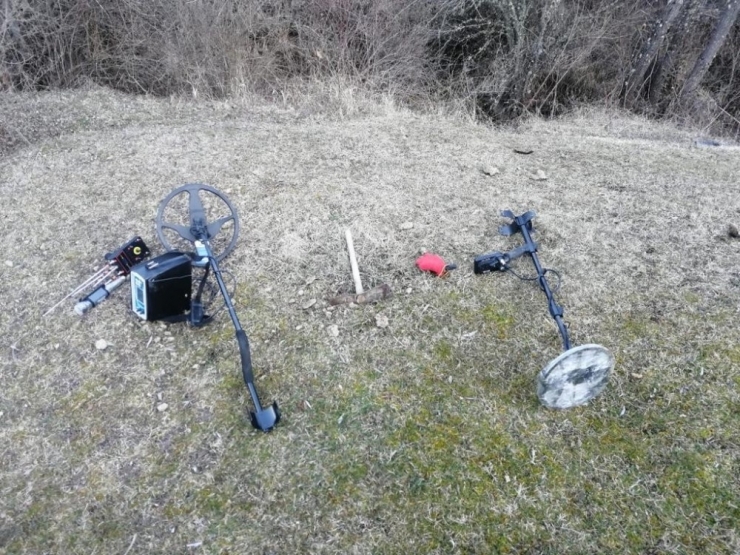 Gölette Kaçak Kazı Yapan 2 Şahıs Suçüstü Yakalandı