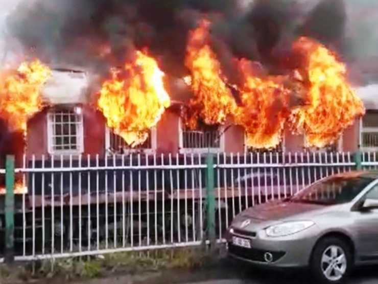 Manisa Garı’nda Yangın Paniği