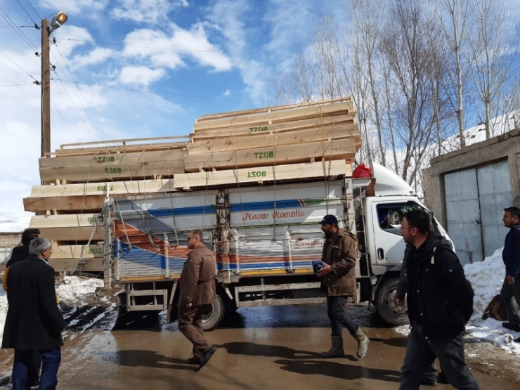 Tzob Deprem Bölgesine 300 Adet Yemlik Gönderdi