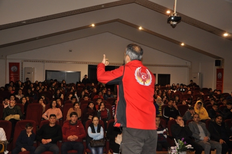 Suça Yönelimlerin Azaltılması İçin Seminerler Düzenleniyor