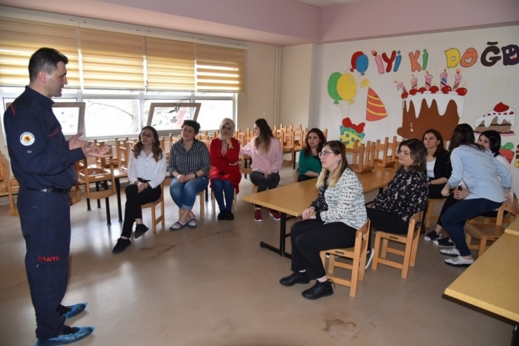Miniklere İtfaiye Ve Afad Eğitimi