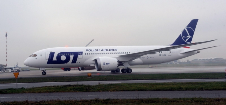 Polonya, Seul’e 8 Nisan’a Kadar Uçuşları Durdurdu