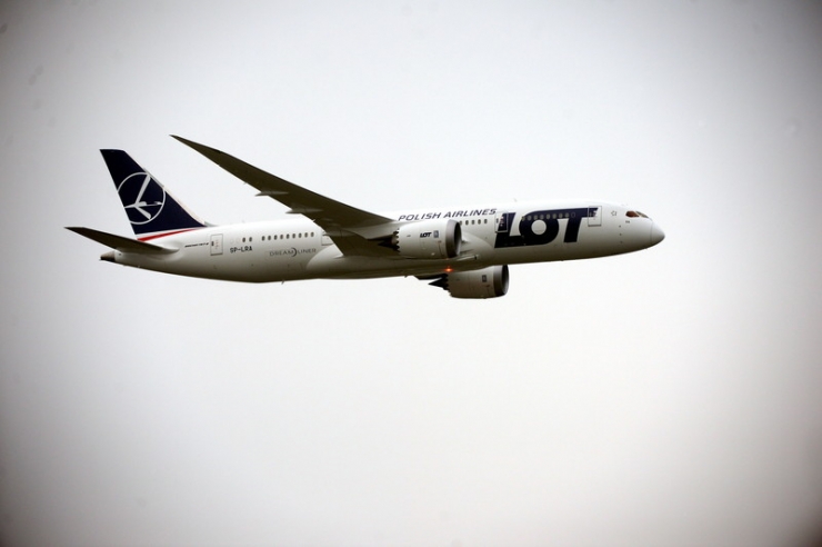 Polonya, Seul’e 8 Nisan’a Kadar Uçuşları Durdurdu