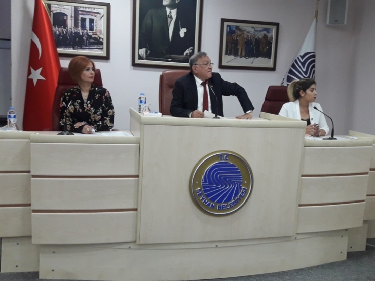 Seyhan’da 4 Mahalle Bölünüyor