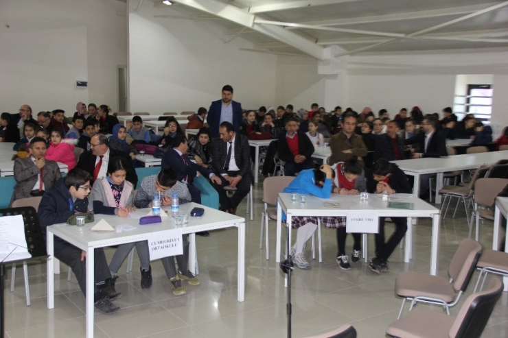 Zara’da Bilgi Yarışması Yapıldı