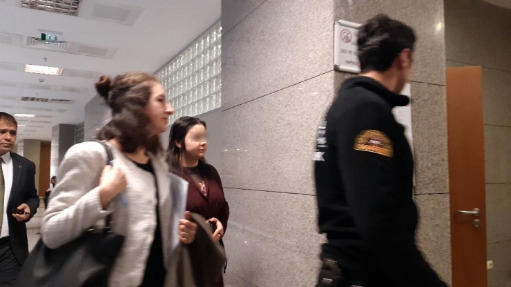 Öz Kızına Darp Görüntüleriyle Tepki Toplayan Baba Hakim Karşısında