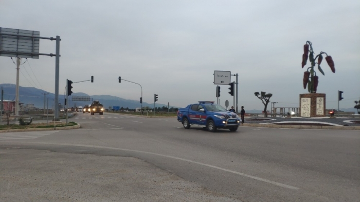 İdlib’e Zırhlı Araç Sevkiyatı