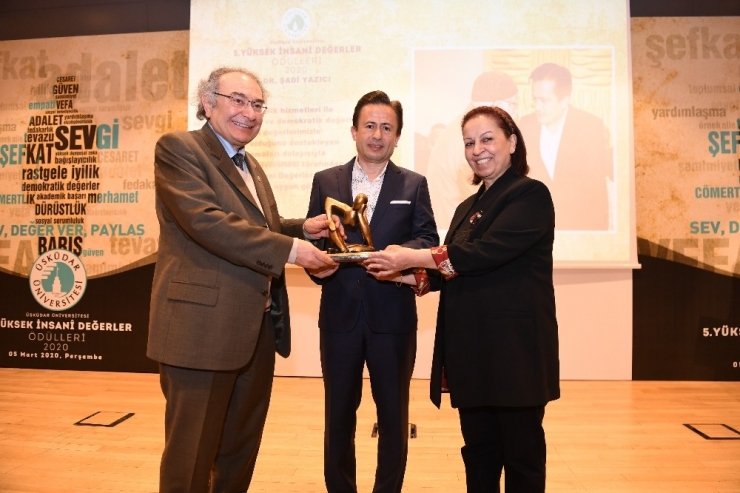 Tuzla’ya Yüksek İnsani Değerler Ödülü