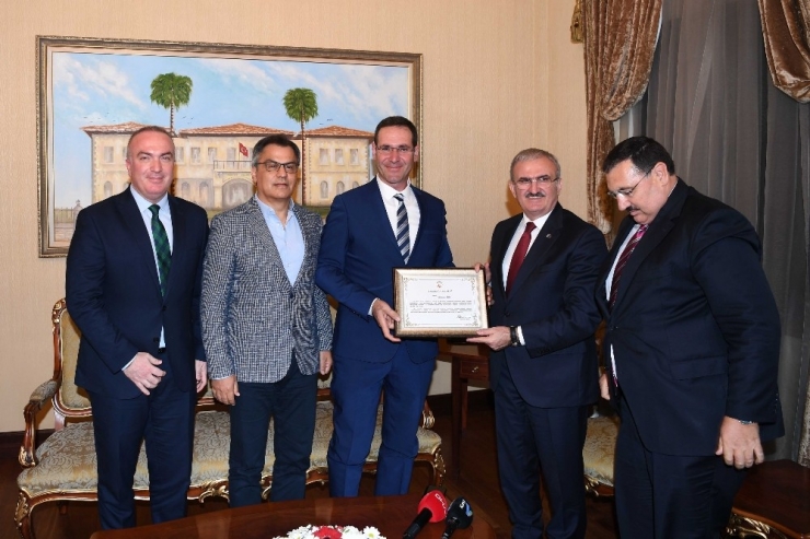 Depremzedeleri Yalnız Bırakmayan Hayırseverlere Teşekkür Belgesi