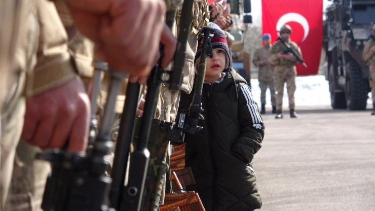 Kahraman Komandolar Suriye’ye Uğurlandı