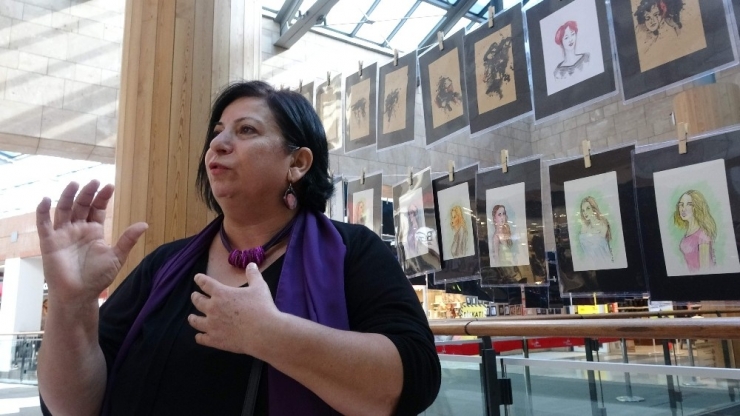 Türkiye’de 11 Yılda Cinayete Kurban Giden 3 Bin 150 Kadının Portresini Çizdi