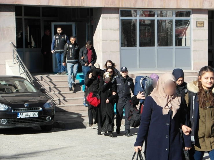 Fetö’nün Kadın Yapılanmasına Operasyon