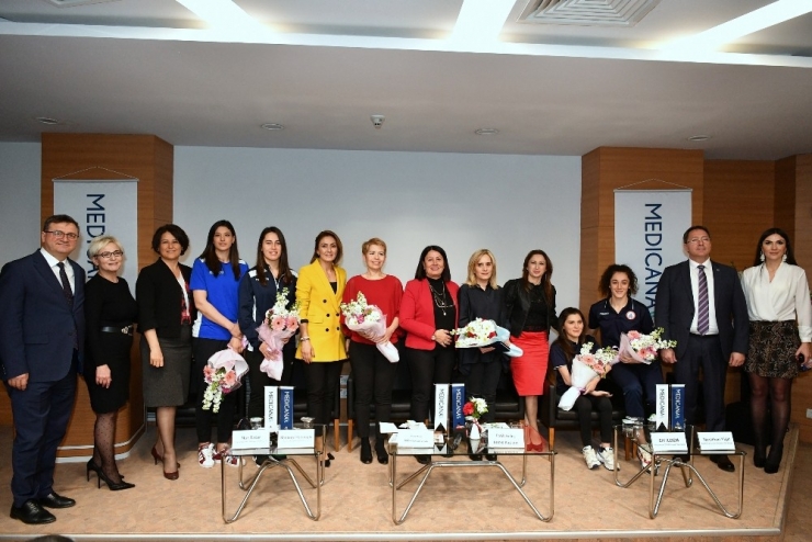 Beylikdüzü’nde Kadın Ve Spor Konuşuldu