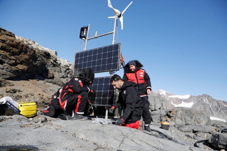 Türk Bilim Adamları “Dünya’nın Kara Kutusu”nu Araştırdı