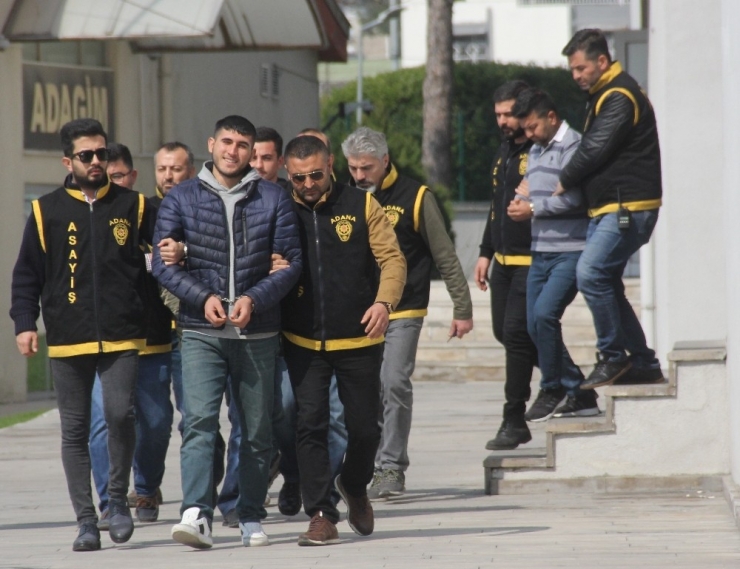 Yasa Dışı Bahis Oynatan Şahsı Gasp Eden 3 Zanlı Tutuklandı