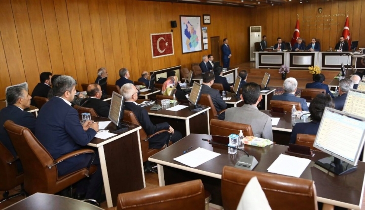 Vali Ali Mantı, İl Genel Meclisi Toplantısına Katıldı