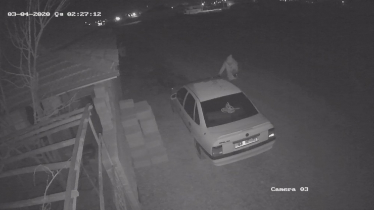 Benzin Döküp Otomobili Yaktı