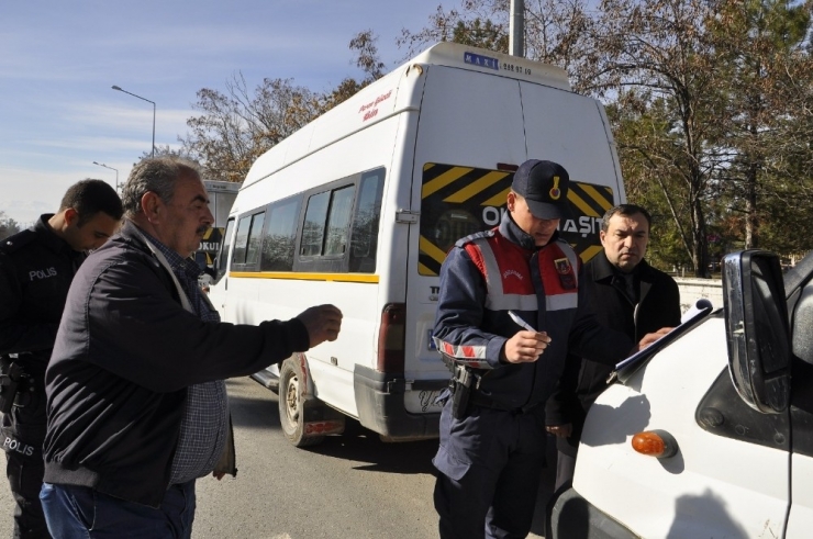 Arguvan’da Servis Araçlarına Sıkı Denetim
