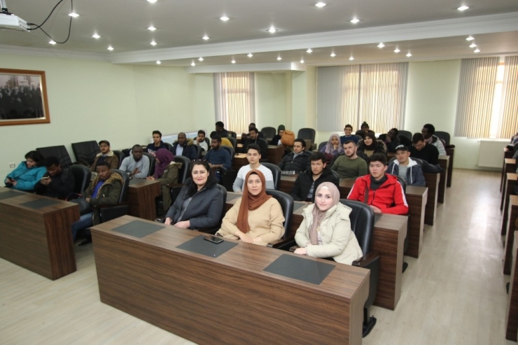 Yabancı Öğrencilerden Başkan Özdoğan´a Ziyaret