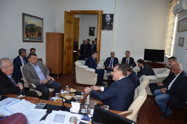 Balıkesir Bşb Başkanı Yücel Yılmaz Gömeç’te