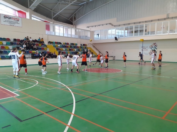 Balıkesir’de Korfbol Müsabakalarına Büyük İlgi