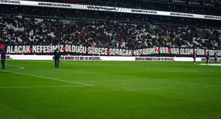 Beşiktaş Taraftarından Mehmetçiğe Destek