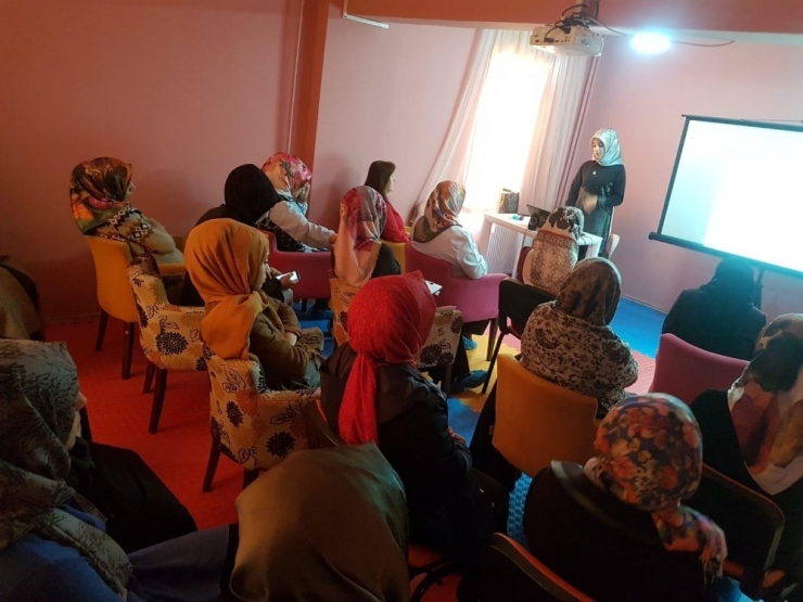 Tatvan’da “Teknoloji Ve Madde Bağımlılığı” Semineri