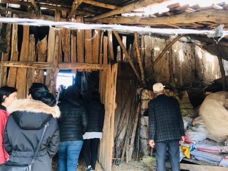 Çavdarhisar’da Lise Öğrencilerinden Örnek Davranış