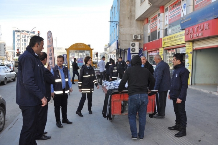 Cizre Belediyesinden Esnafa Kaldırım İşgali Uyarısı