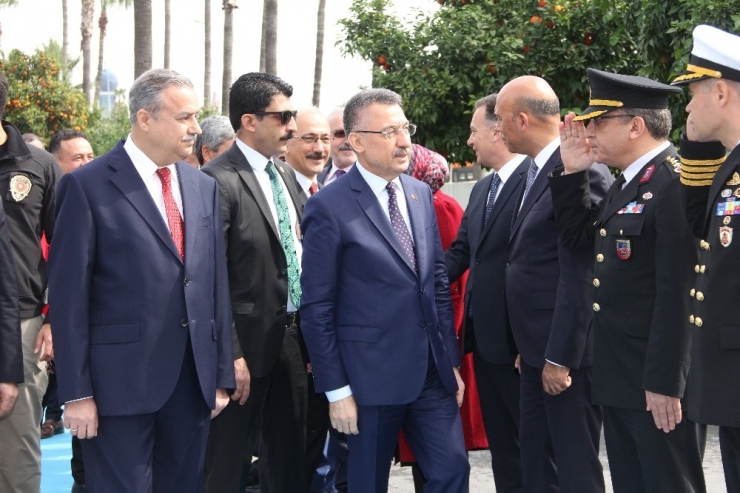 Cumhurbaşkanı Yardımcısı Fuat Oktay Mersin’de