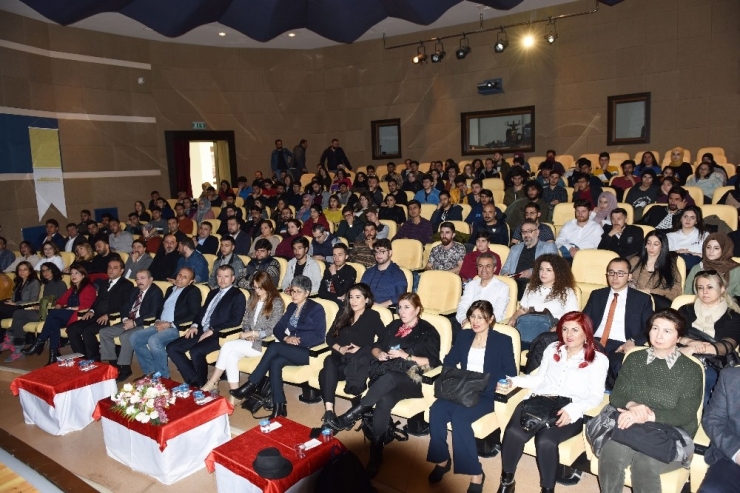 Veteriner Hekimler Öğrencilerle Bir Araya Geldi